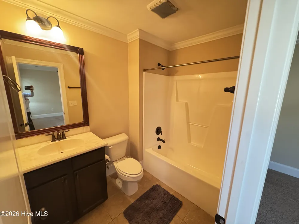 2313 Dovedale Drive #B Greenville, NC 27834