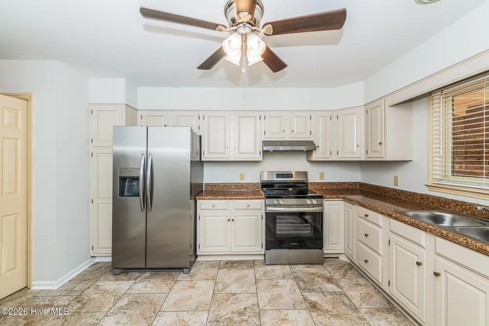 909 Satinwood Court Southern Pines, NC 28387