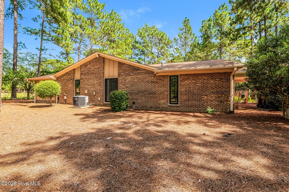 909 Satinwood Court Southern Pines, NC 28387