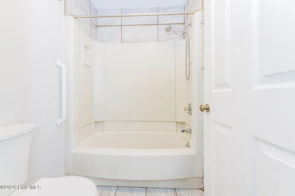909 Satinwood Court Southern Pines, NC 28387