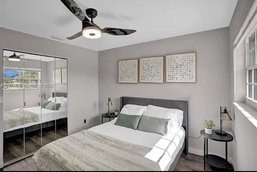 302 NW 9th St Hallandale Beach, FL 33009