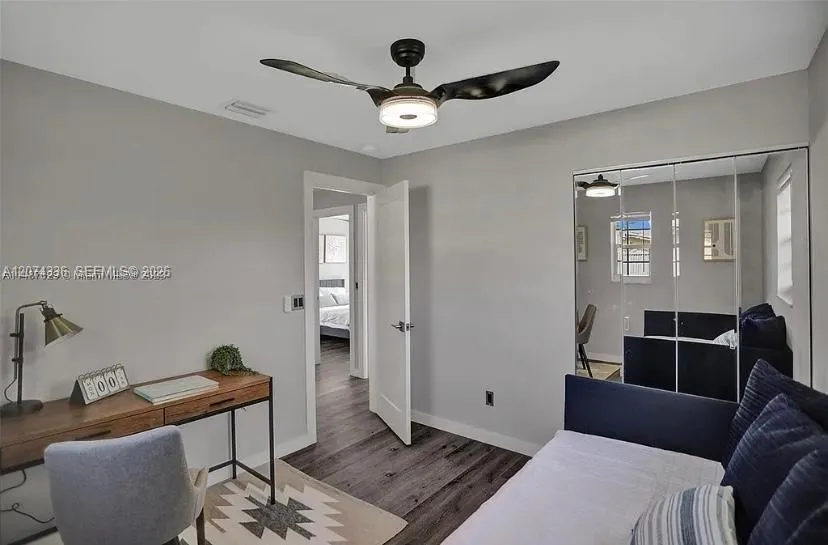 302 NW 9th St Hallandale Beach, FL 33009