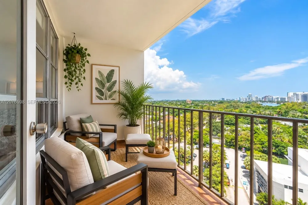 4101 Pine Tree Dr #1105 Miami Beach, FL 33140
