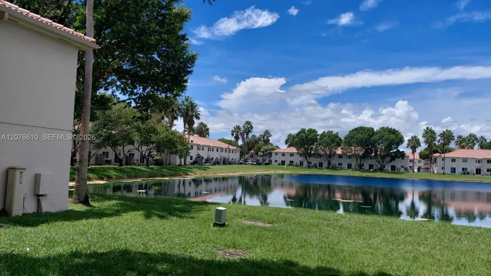 2930 SE 13th Ave #204 Homestead, FL 33035