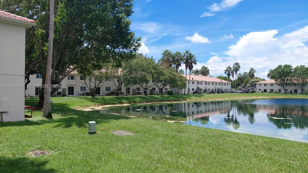 2930 SE 13th Ave #204 Homestead, FL 33035