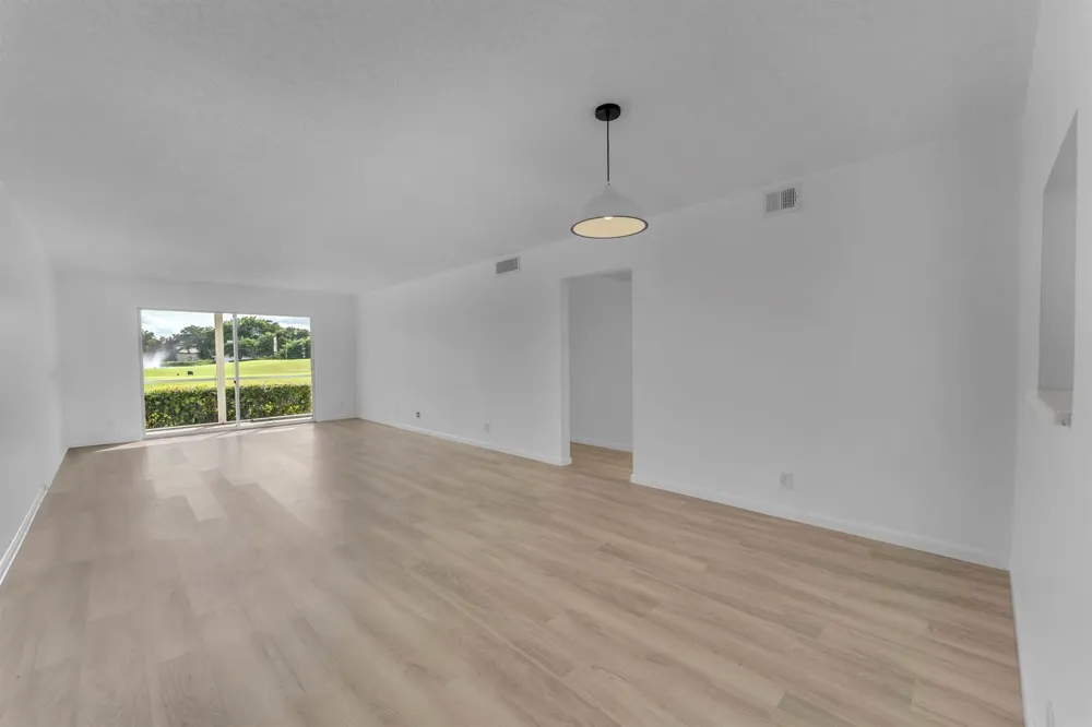 3003 PORTOFINO Isle #K1 Coconut Creek, FL 33066