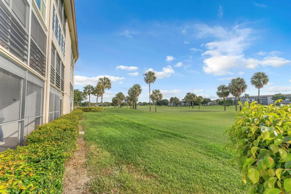 3003 PORTOFINO Isle #K1 Coconut Creek, FL 33066