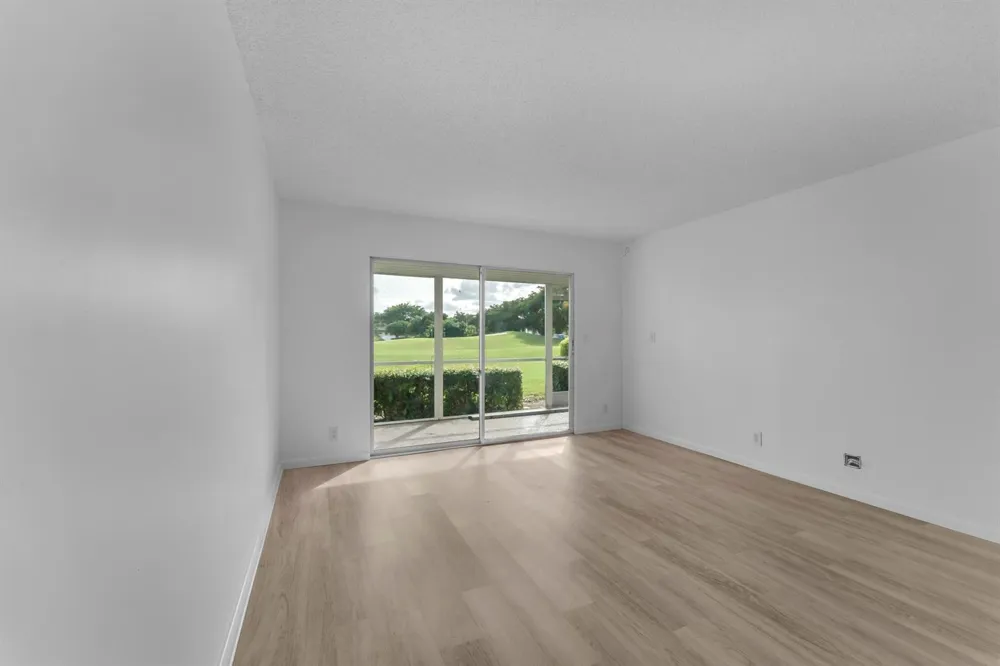 3003 PORTOFINO Isle #K1 Coconut Creek, FL 33066