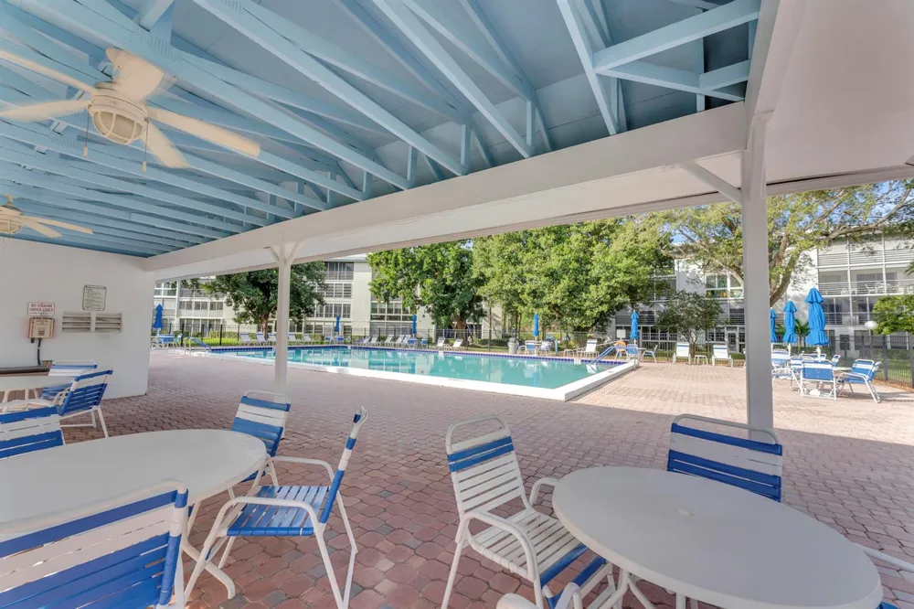3003 PORTOFINO Isle #K1 Coconut Creek, FL 33066