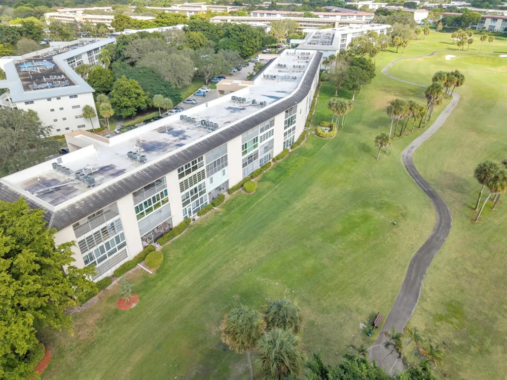 3003 PORTOFINO Isle #K1 Coconut Creek, FL 33066