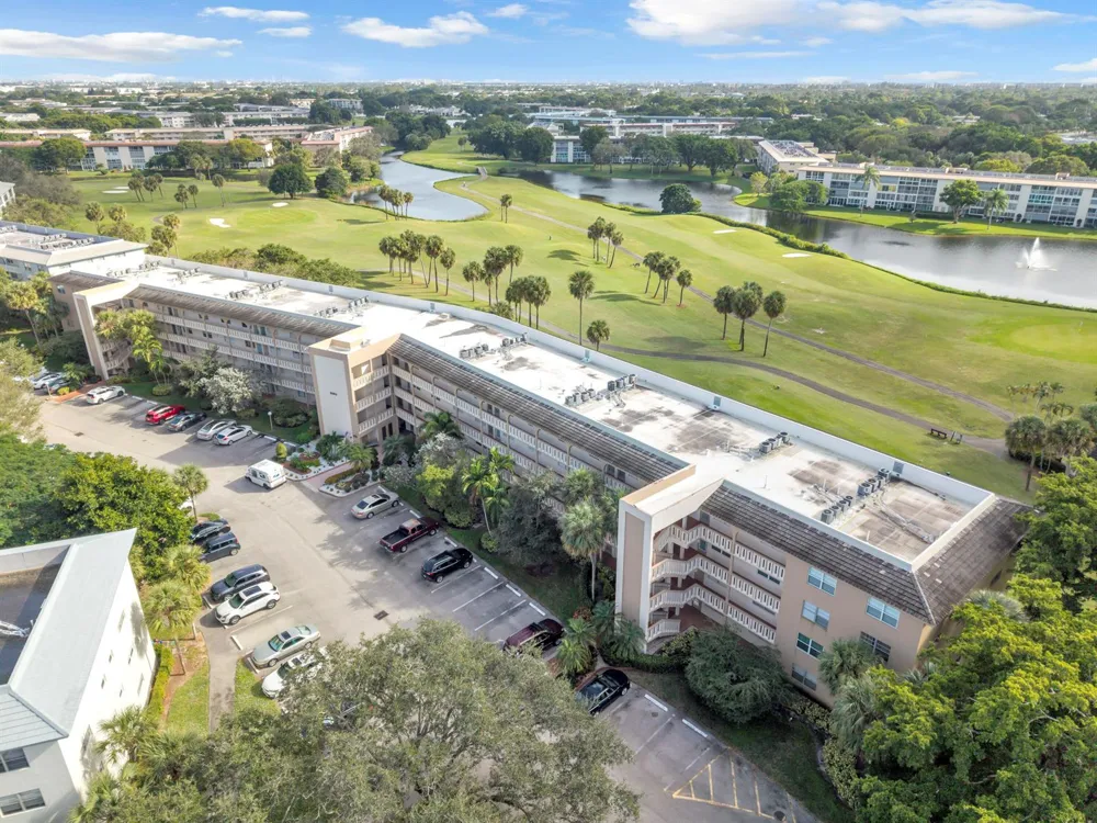 3003 PORTOFINO Isle #K1 Coconut Creek, FL 33066