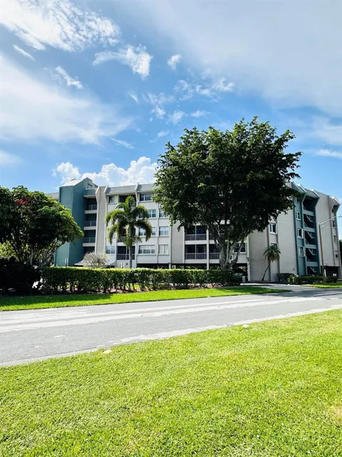 505 SPENCER DRIVE #408