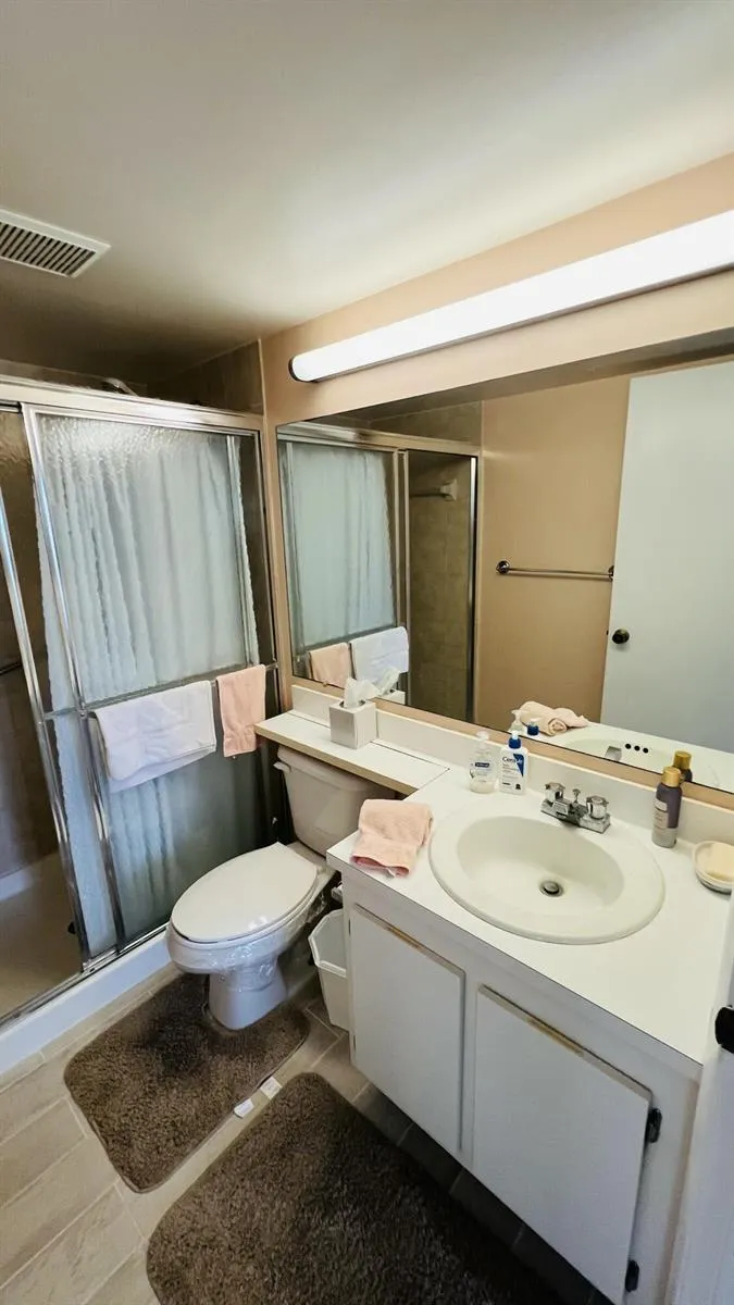 827 SKY PINE WAY #A2 