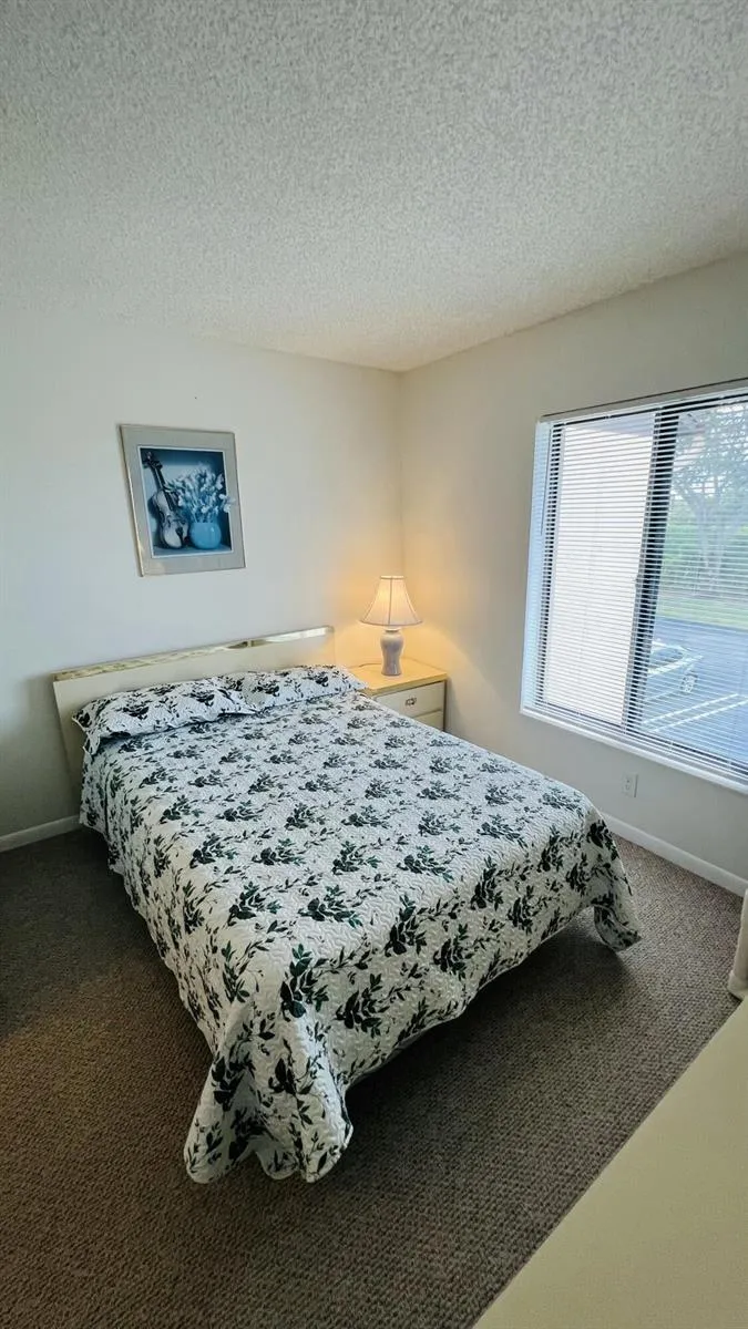 827 SKY PINE WAY #A2 