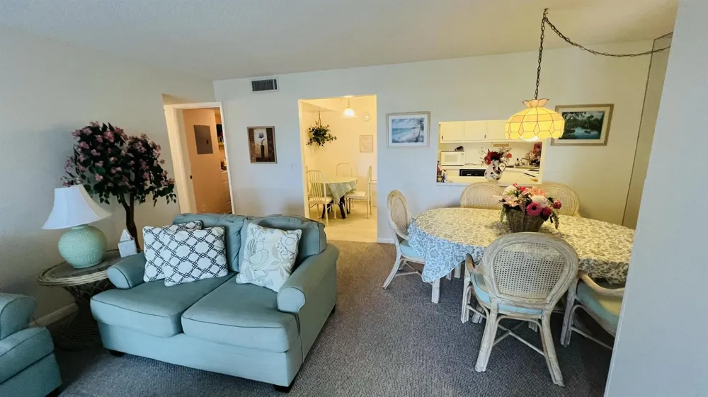 827 SKY PINE WAY #A2 