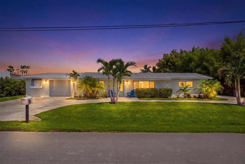 387 SW RIVERWAY BOULEVARD Palm City, FL 34990