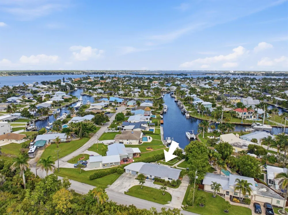 387 SW RIVERWAY BOULEVARD Palm City, FL 34990