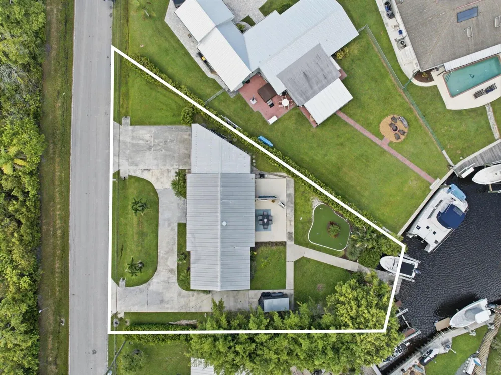 387 SW RIVERWAY BOULEVARD Palm City, FL 34990