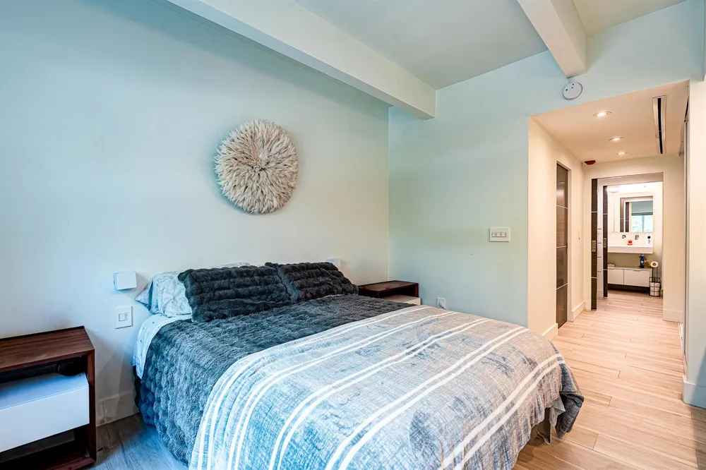 12105 NE 11TH PLACE #103 North Miami, FL 33161