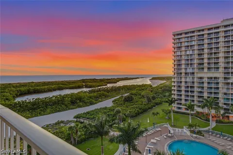 Seaview Court #908