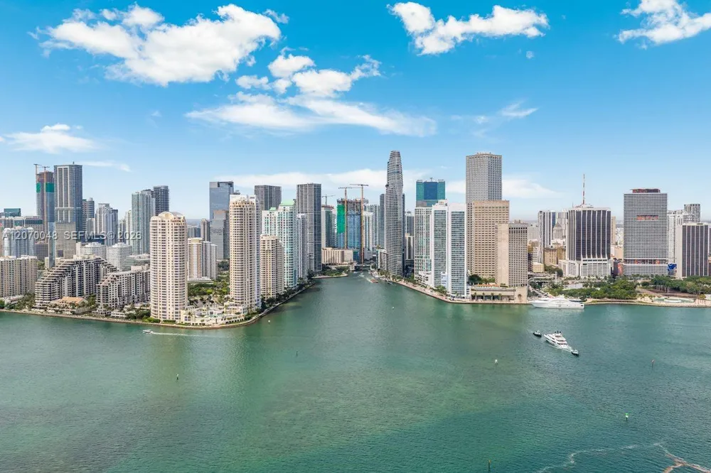 335 S Biscayne Blvd #2609 Miami, FL 33131