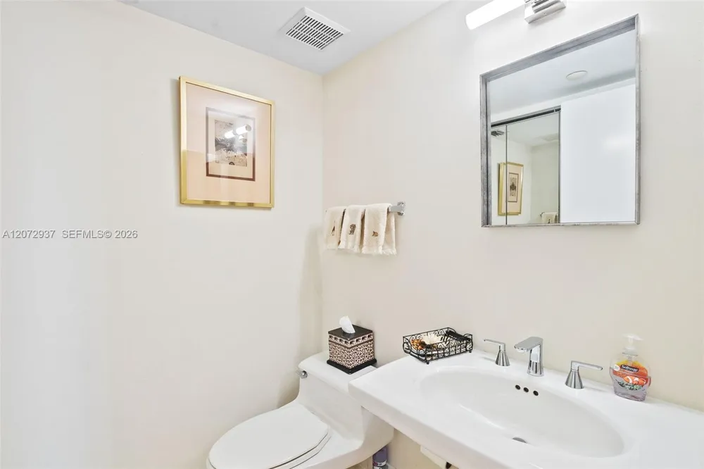 19101 NE 36TH CT #1602 Aventura, FL 33180