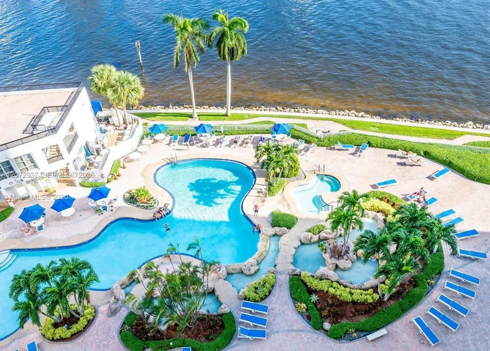 19101 NE 36TH CT #1602 Aventura, FL 33180