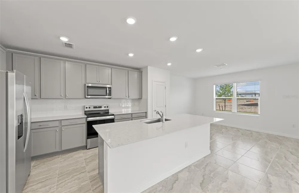 10811 SUN DROP DRIVE Venice, FL 34293