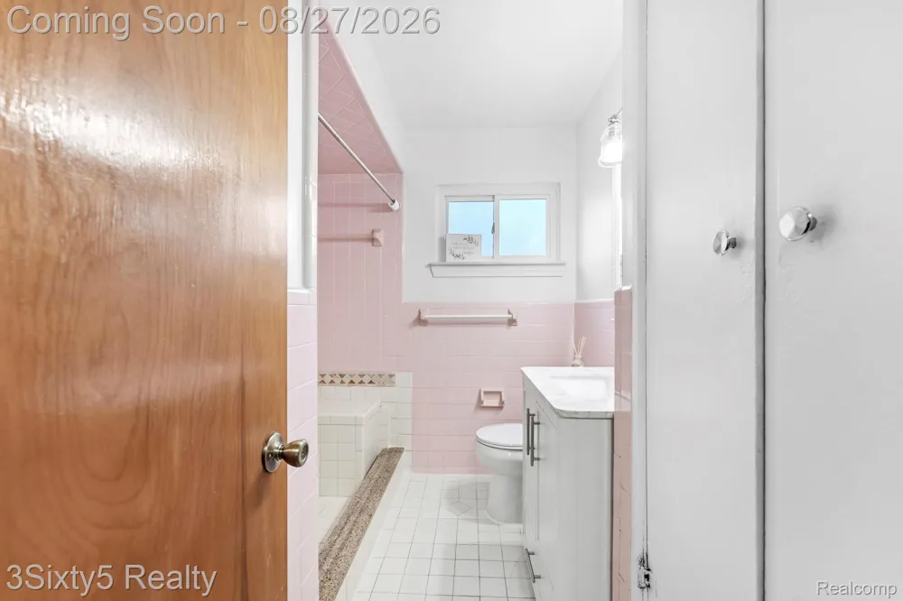 3518 12th Street Wyandotte City, MI 48192