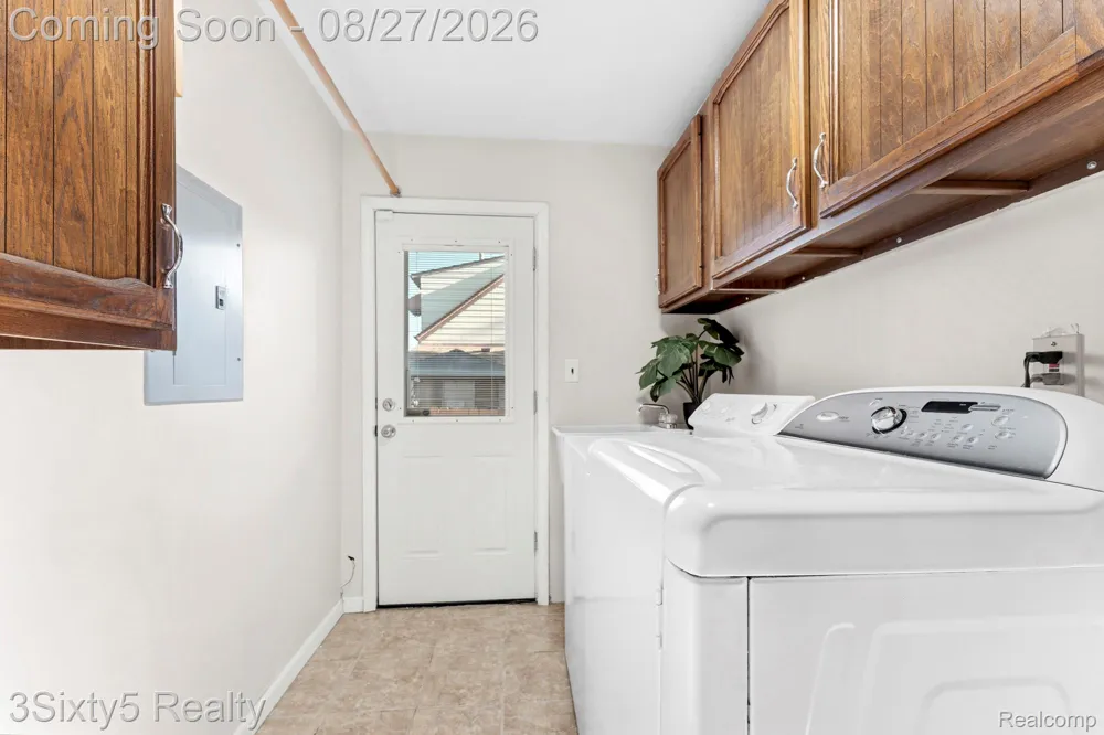 3518 12th Street Wyandotte City, MI 48192