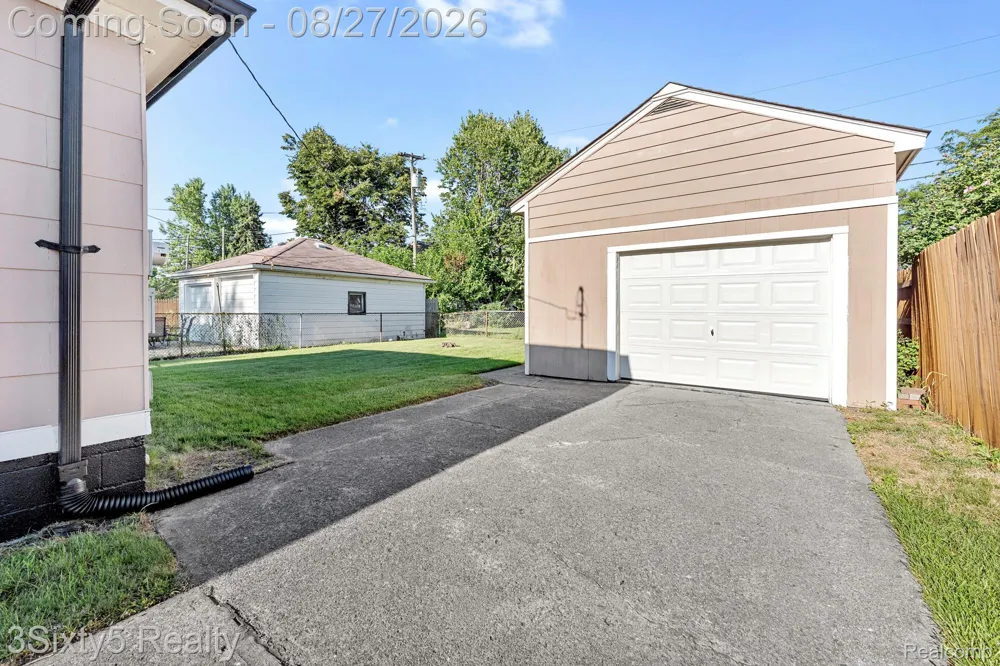 3518 12th Street Wyandotte City, MI 48192
