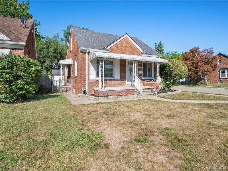 21051 Universal Avenue Eastpointe City, MI 48021