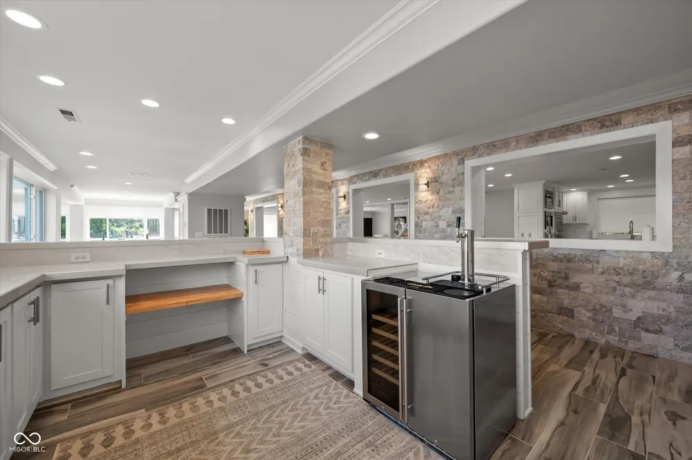 7800 Lakewood Drive Unionville, IN 47468