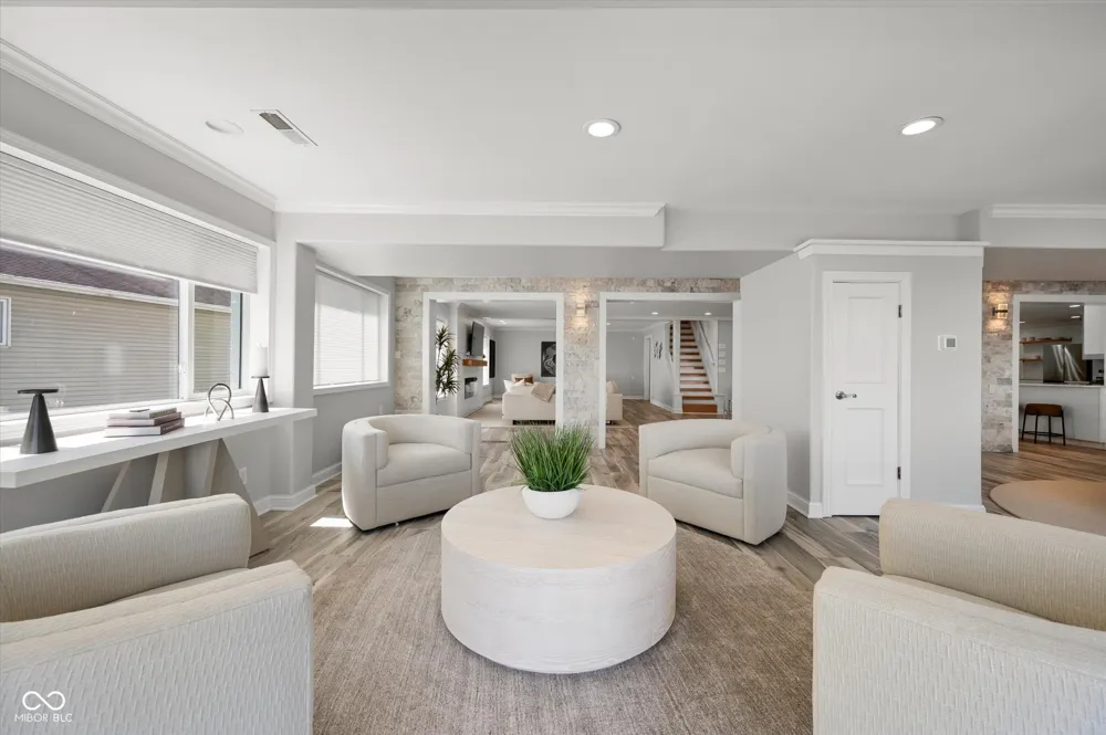 7800 Lakewood Drive Unionville, IN 47468