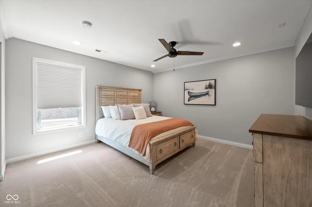 7800 Lakewood Drive Unionville, IN 47468