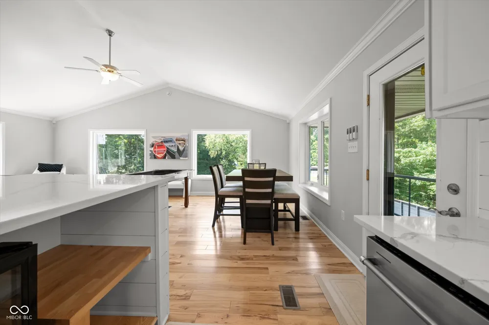7800 Lakewood Drive Unionville, IN 47468