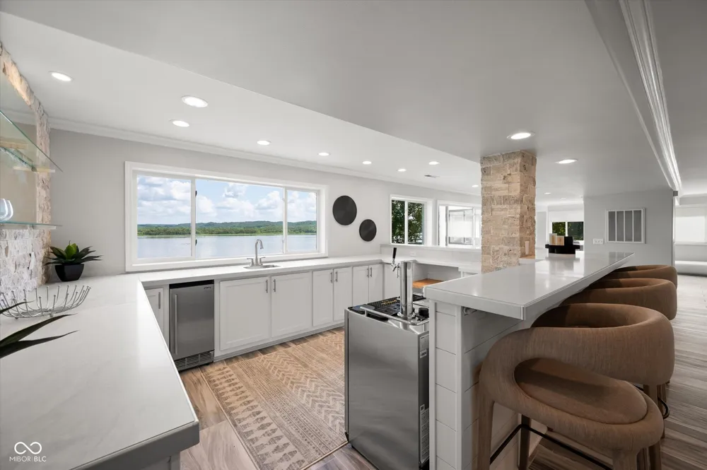 7800 Lakewood Drive Unionville, IN 47468