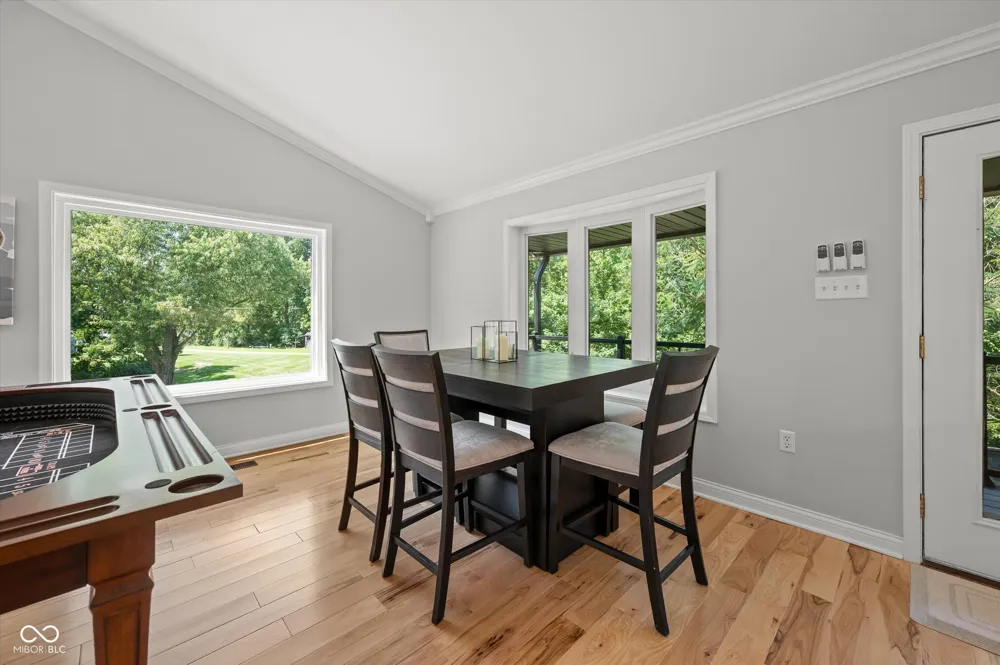 7800 Lakewood Drive Unionville, IN 47468