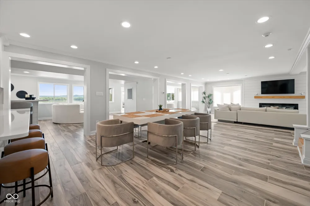 7800 Lakewood Drive Unionville, IN 47468