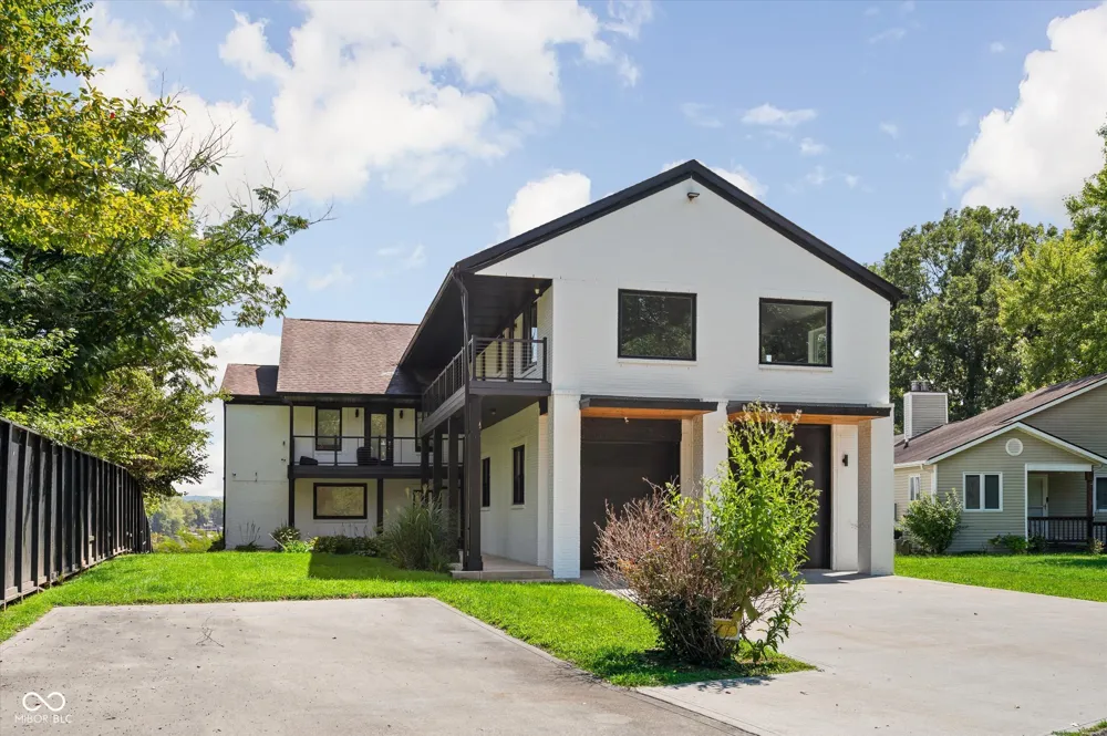 7800 Lakewood Drive Unionville, IN 47468