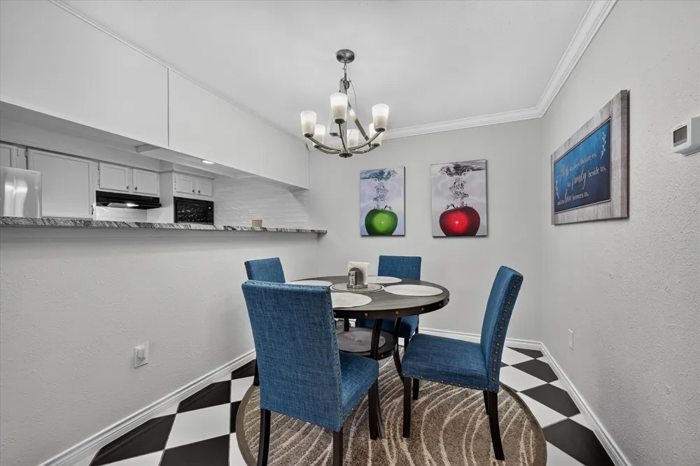 7510 Holly Hill Drive #124 Dallas, TX 75231
