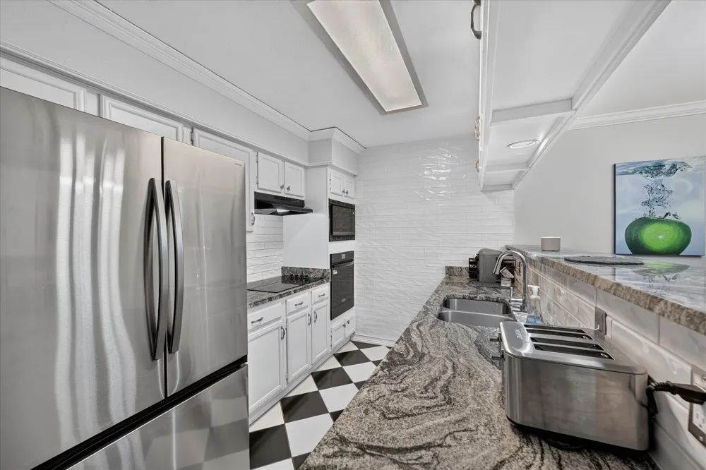 7510 Holly Hill Drive #124 Dallas, TX 75231