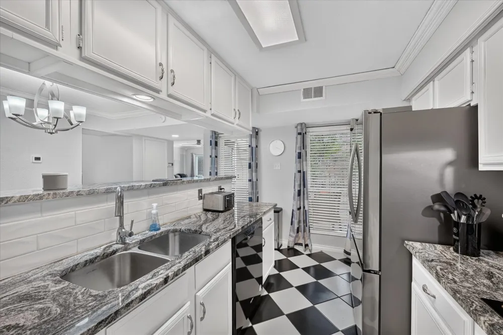 7510 Holly Hill Drive #124 Dallas, TX 75231