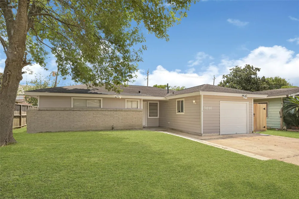 3816 Newton Drive Pasadena, TX 77503