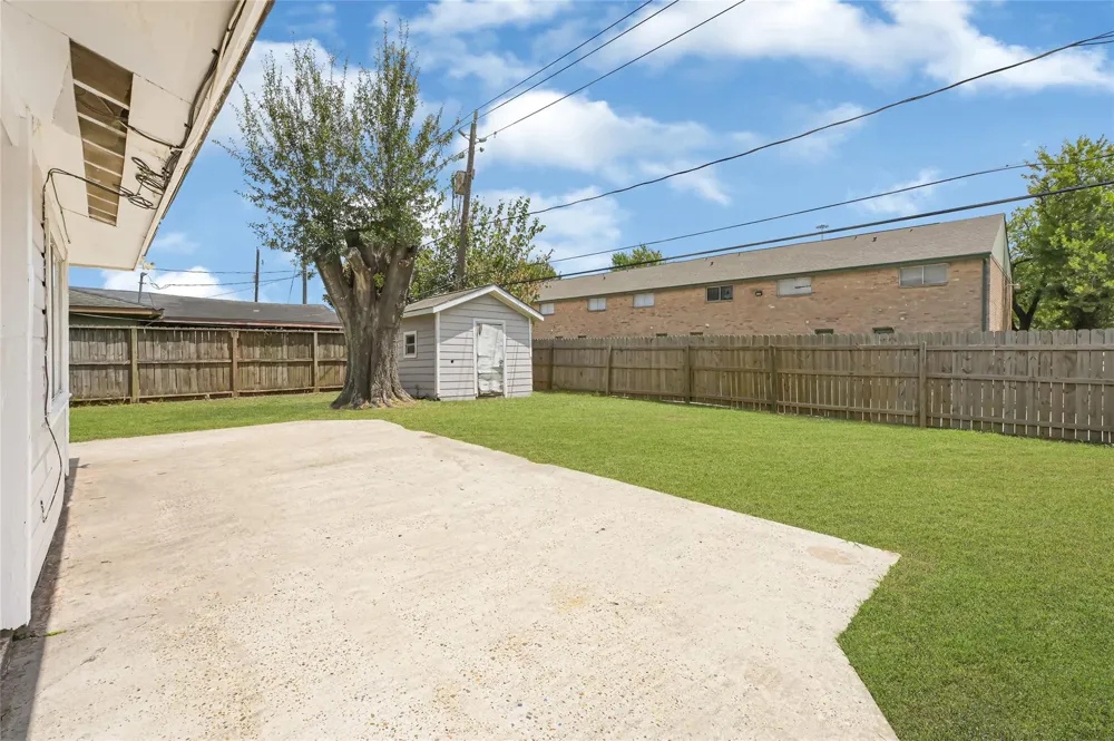3816 Newton Drive Pasadena, TX 77503