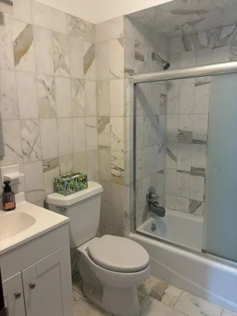 260 BROADWAY Bayonne, NJ 07002