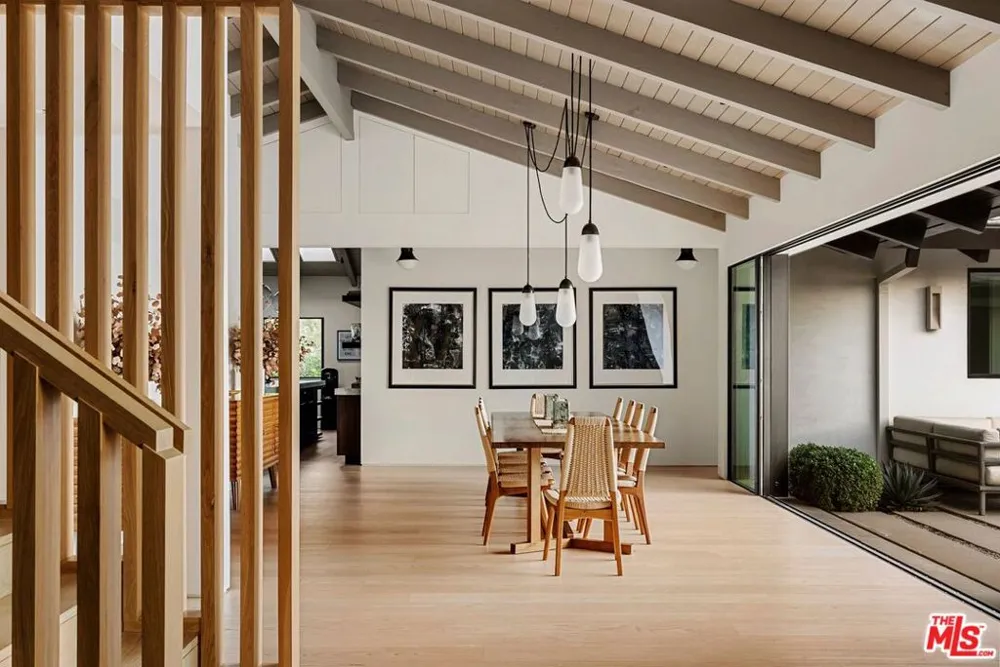 433 Bellagio Terrace Los Angeles, CA 90049