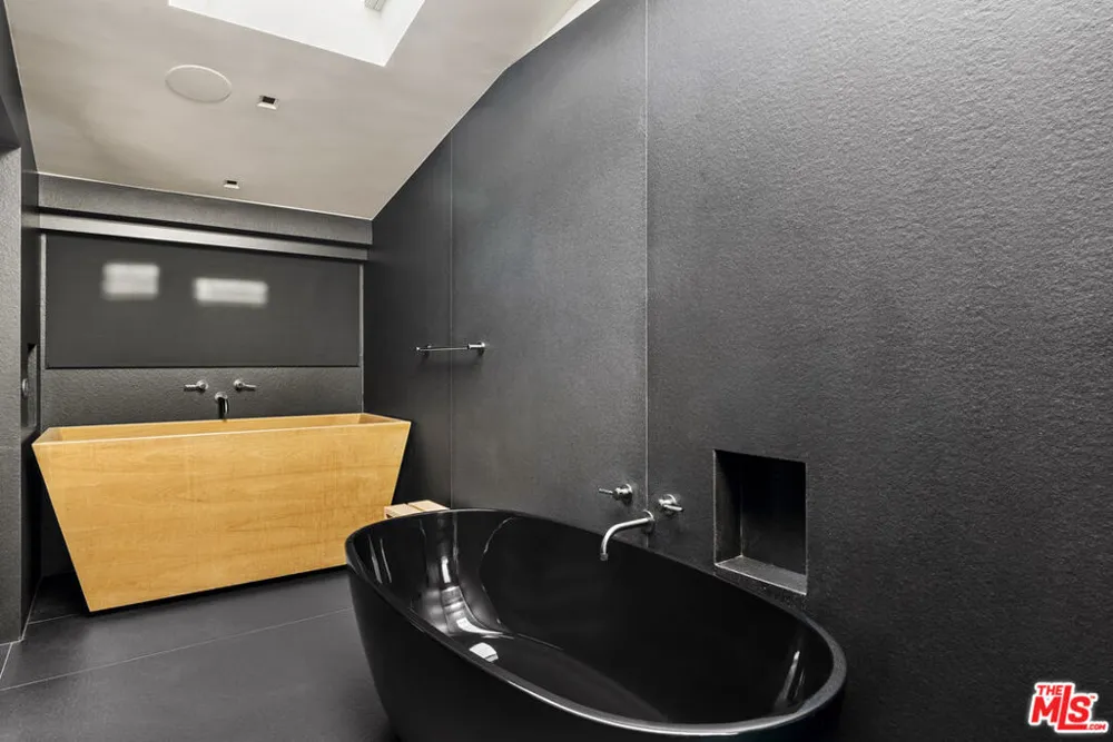 433 Bellagio Terrace Los Angeles, CA 90049