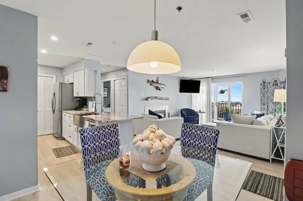 37522 Jefferson Avenue #103 Harrison Township, MI 48045
