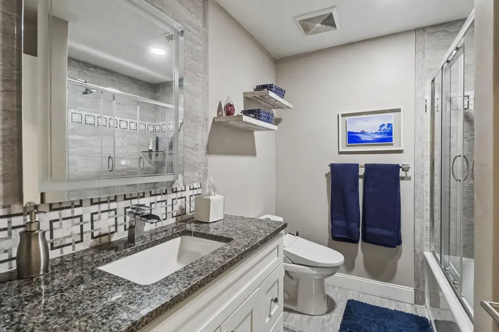 37522 Jefferson Avenue #103 Harrison Township, MI 48045